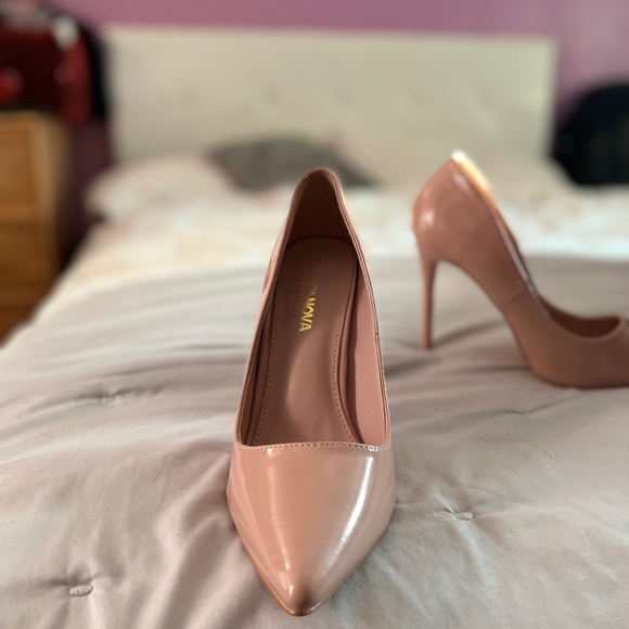 Fashion Nova pink/mauve heels - Picture 4 of 7